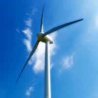 Windkraftanlage mit grünem Stahl – A+R Profilstahl für nachhaltige Energiewende und Green Deal